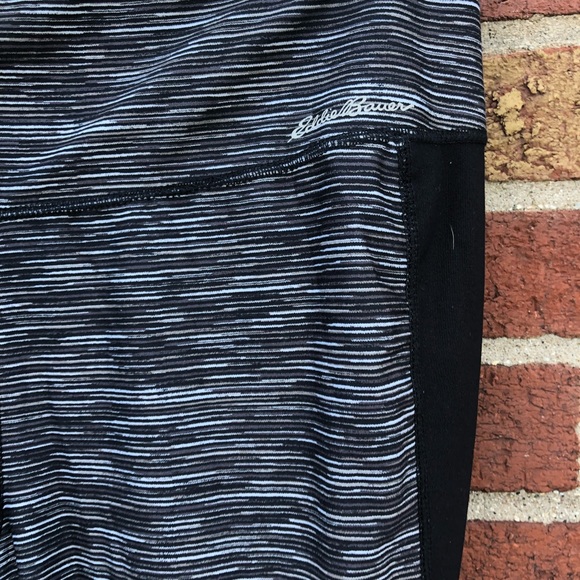 Eddie Bauer Womens Athletic Cropped Leggings Black Size Large - Picture 4 of 9